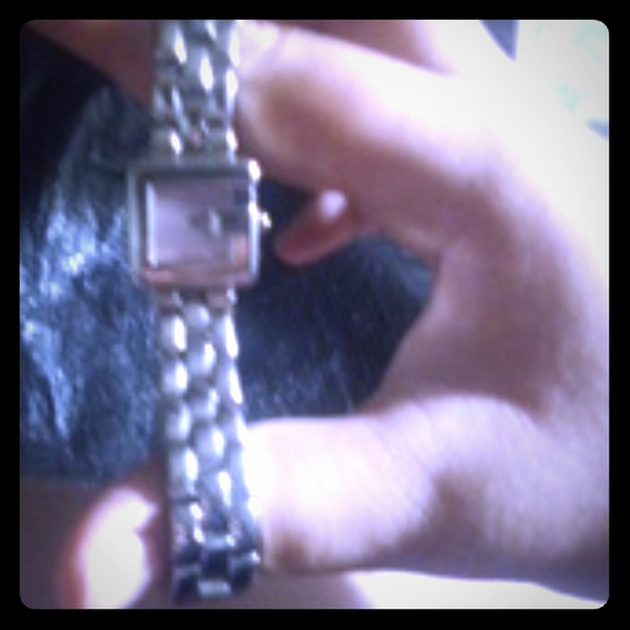 Gucci woman's wach - Picture 1 of 2